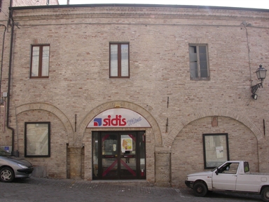 Palazzetto in P.zza Condivi